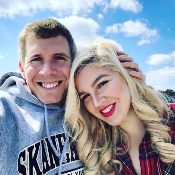 Meet your Posher, Ali - Picture 1 of 1